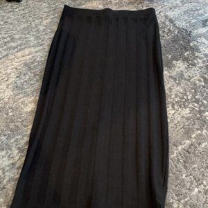 Black Slit Midi Skirt (S) (Forever 21)